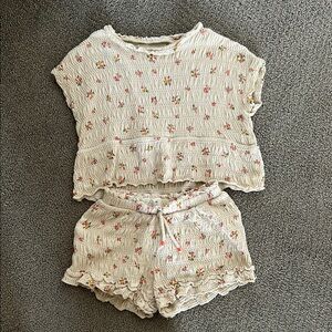 Zara Toddler girl floral summer set - Cream with pink and red flowers